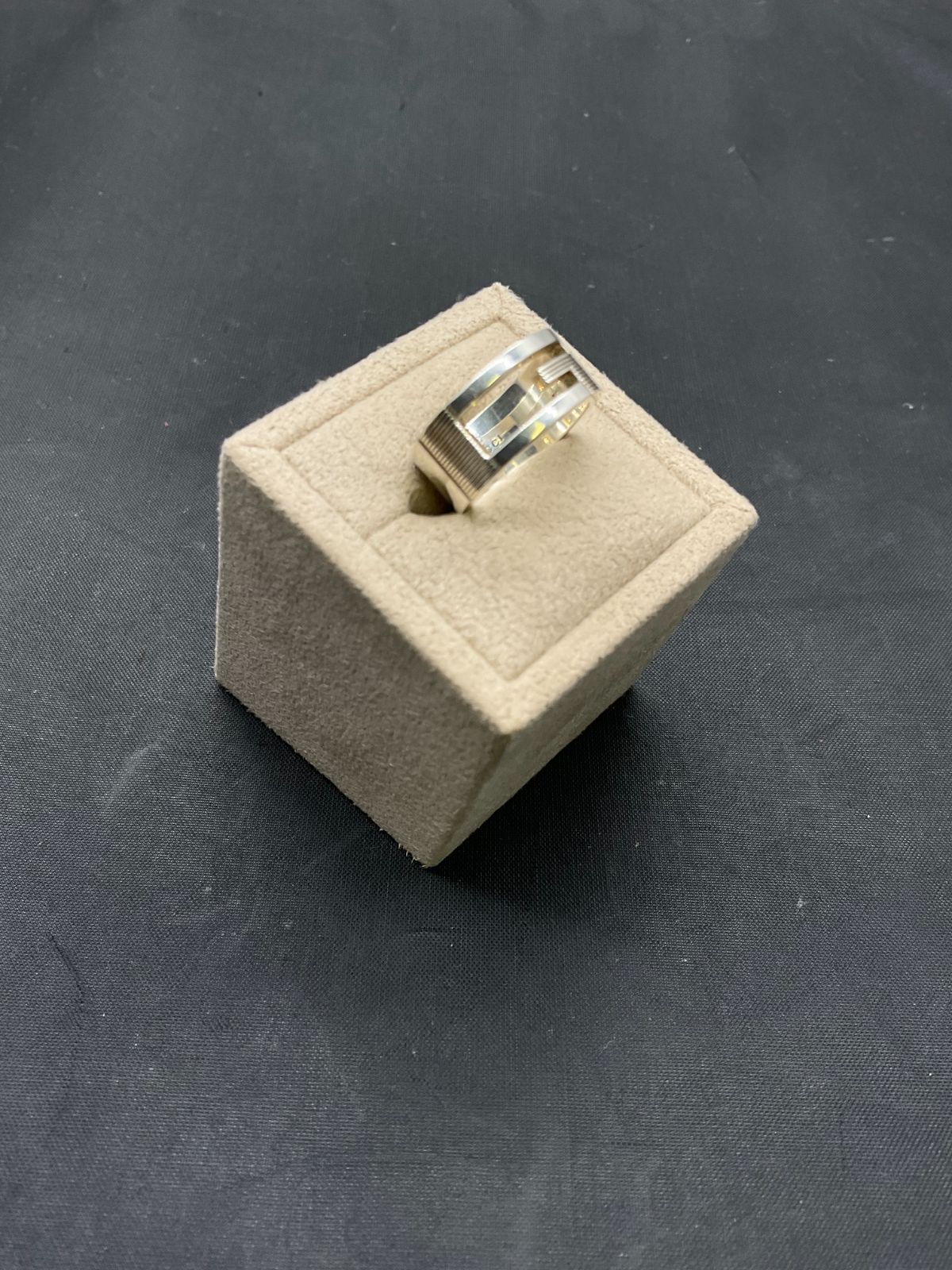 グッチ リング8号