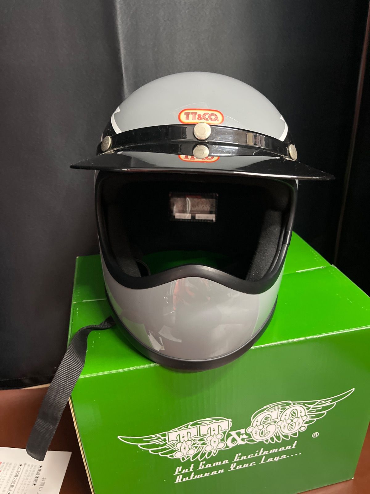 TQ105 TT＆CO トゥーカッターストロボフラッシュ M グレー ヘルメット BRIGHTFACE_UK