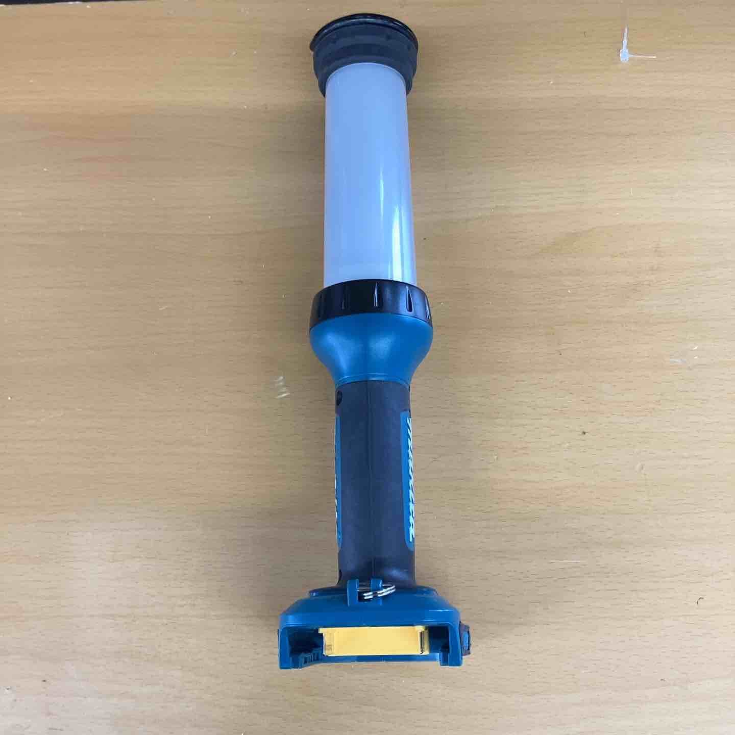 マキタ makita コードレスワークライト ML807 越谷店