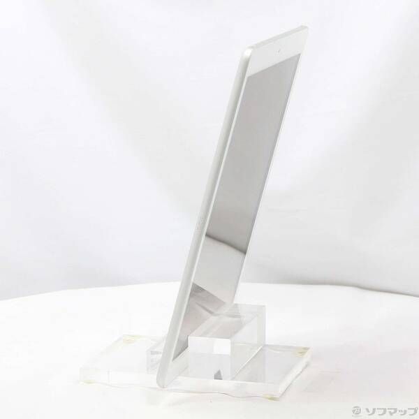 〔 品〕 iPad 第8世代 128GB シルバー MYLE2J A Wi-Fi 262