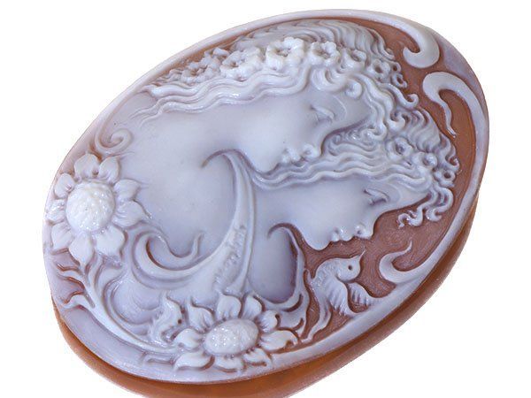 ジュエリー極】ガツリオーネ・アニエロ作 2人の女性と花と小鳥の彫刻