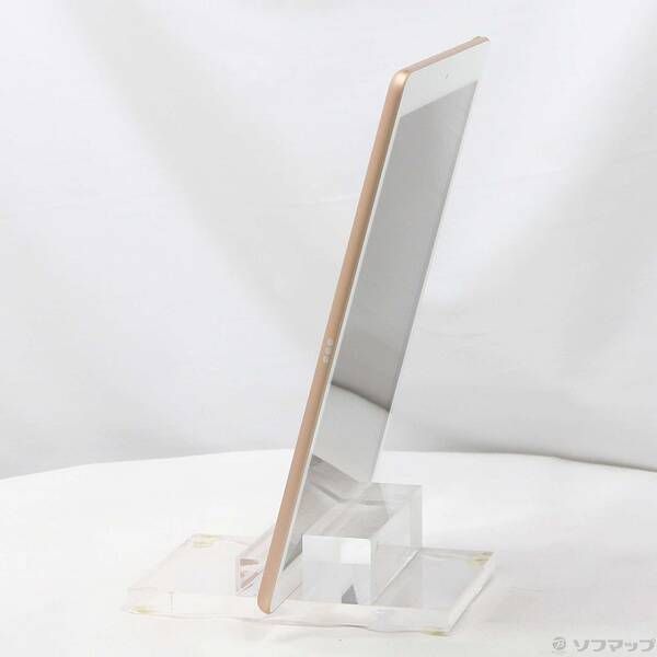 〔 品〕 iPad 第8世代 32GB ゴールド NYLC2J A Wi-Fi 269