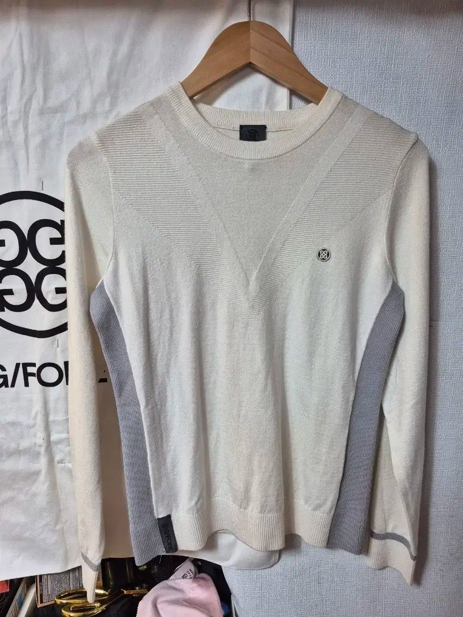 ジーフォア G FORE レディース ニット アイボリー 95