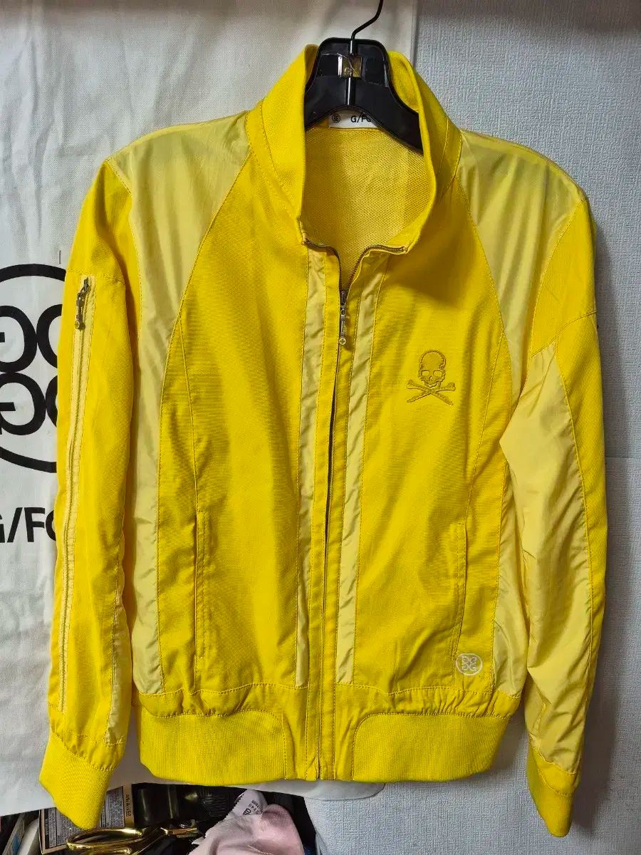 ジーフォア G FORE イエロー ブルゾン ジャケット 95