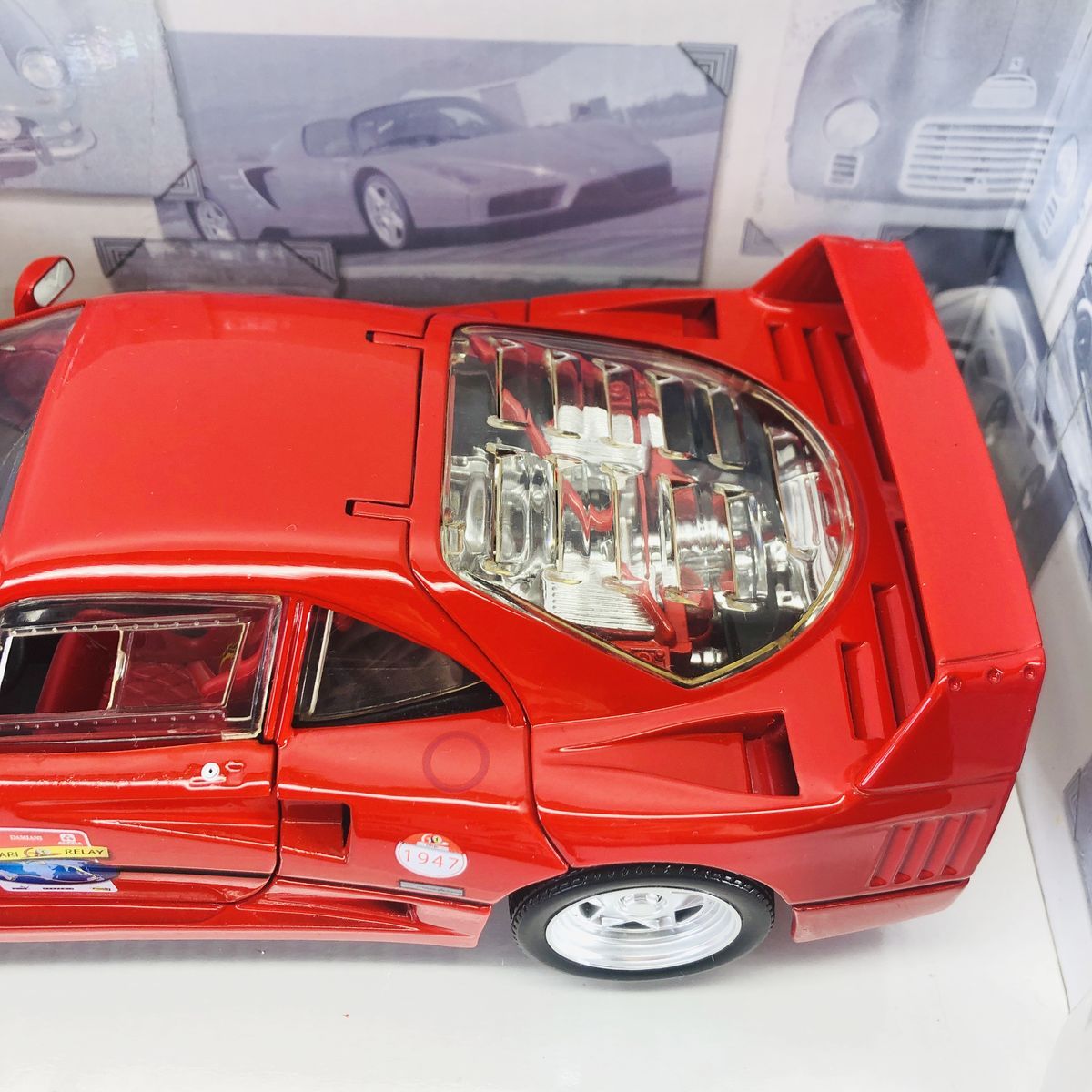 Hot Wheels フェラーリ６０周年記念 F40 エンツォ 金メッキ Hot Wheels フェラーリ60周年記念 F40 エンツォ 金メッキ