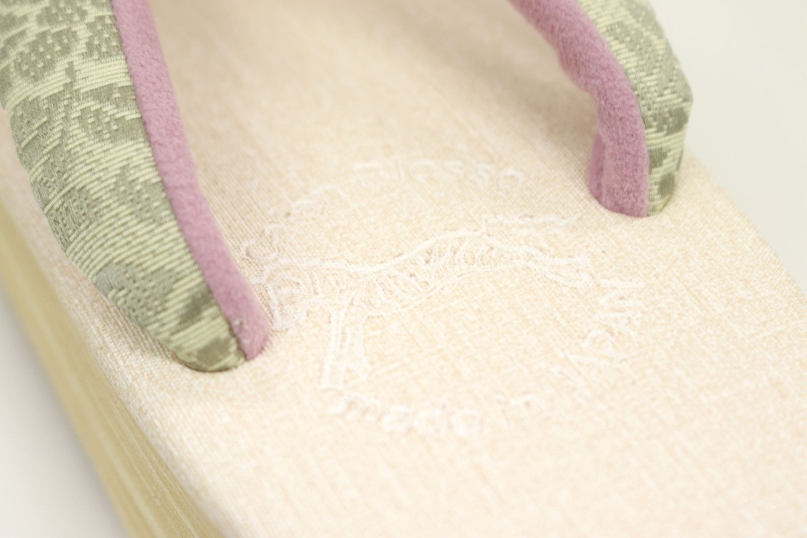 菱屋カレンブロッソ 博多織