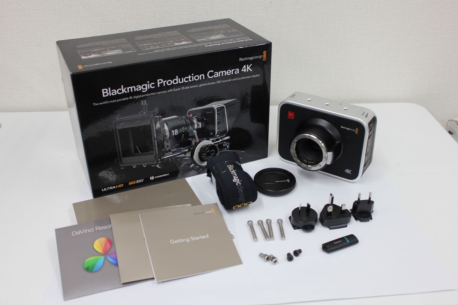 返品保証 Blackmagic Design Pocket Cinema Camera 4K マイクロフォーサーズマウント e3251