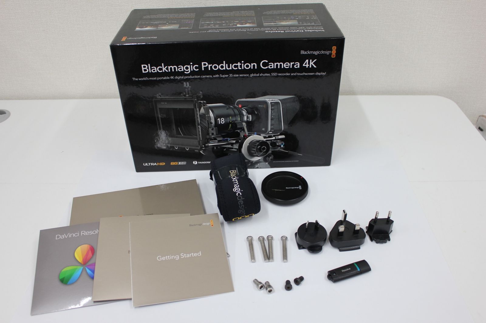 Blackmagic Design Pocket Cinema Camera 4 K マイクロフォーサーズマウント e 3251