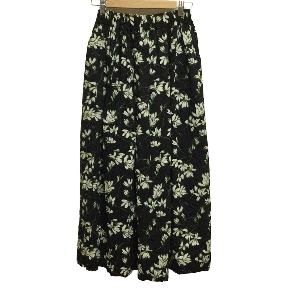 SACRA サクラ ロングスカート サイズ38 M レディース - 黒×白×マルチ 花柄 ウエストゴム