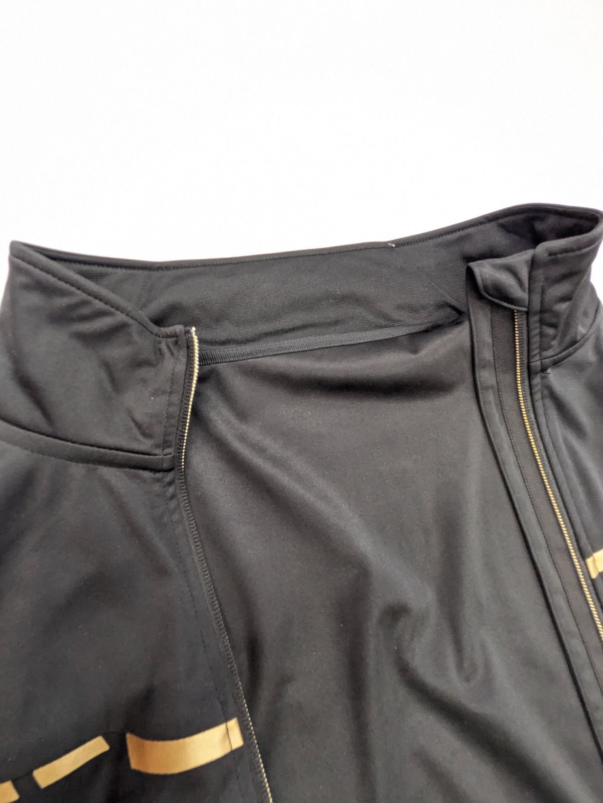 絶対にお買得!  1 品 がまかつ ライトソフトシェルスーツ ブラック GM 3589 LL寸 2025モデル