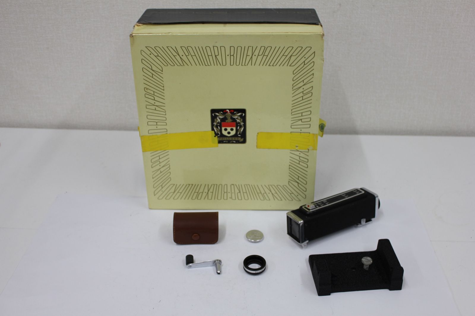 元 き Paillard Bolex Pizar 5 mm F 2 Kern YVAR 36 8 13 1 9 シネカメラ e 3258