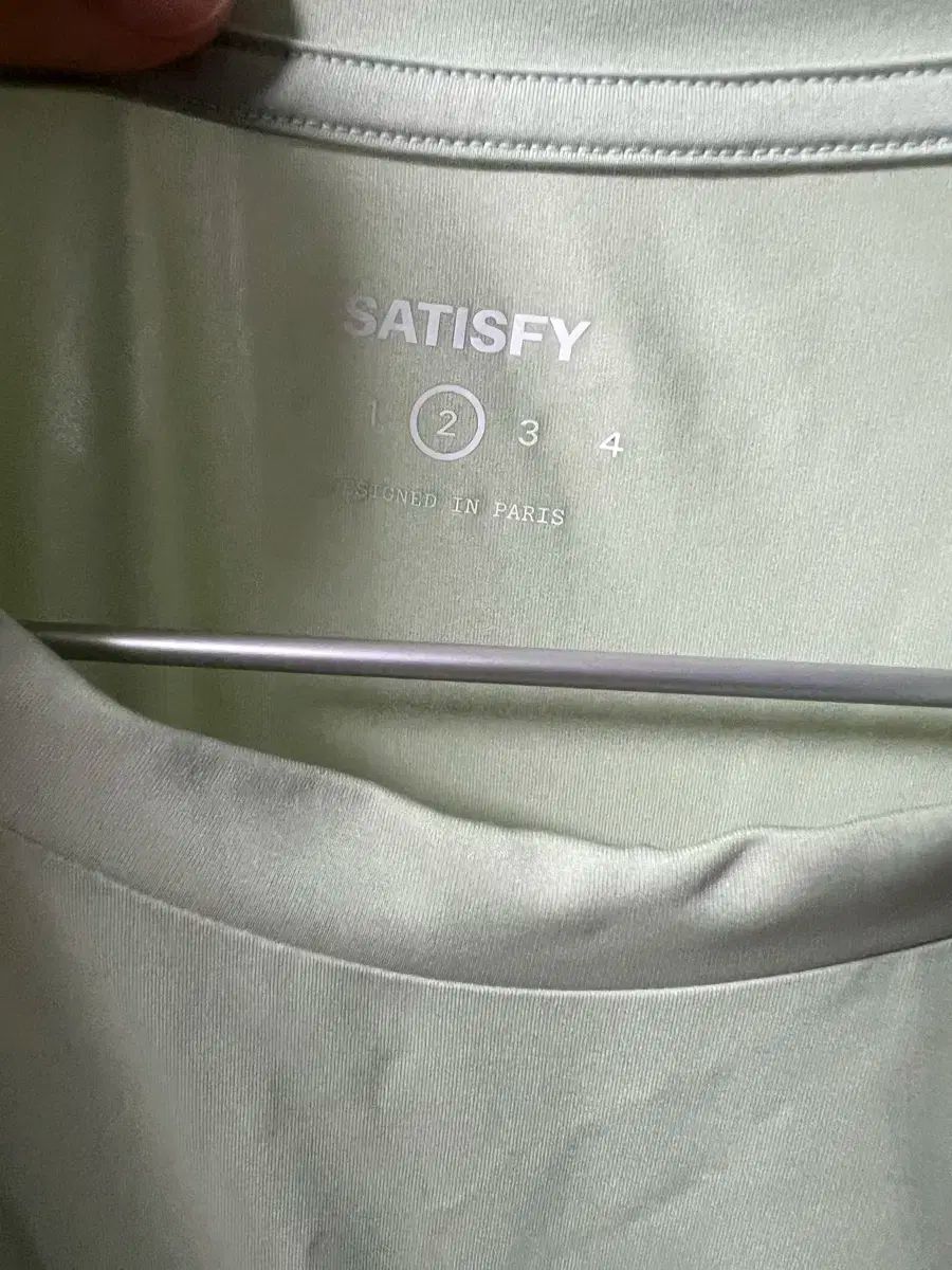 SATISFY マッスル Tシャツ