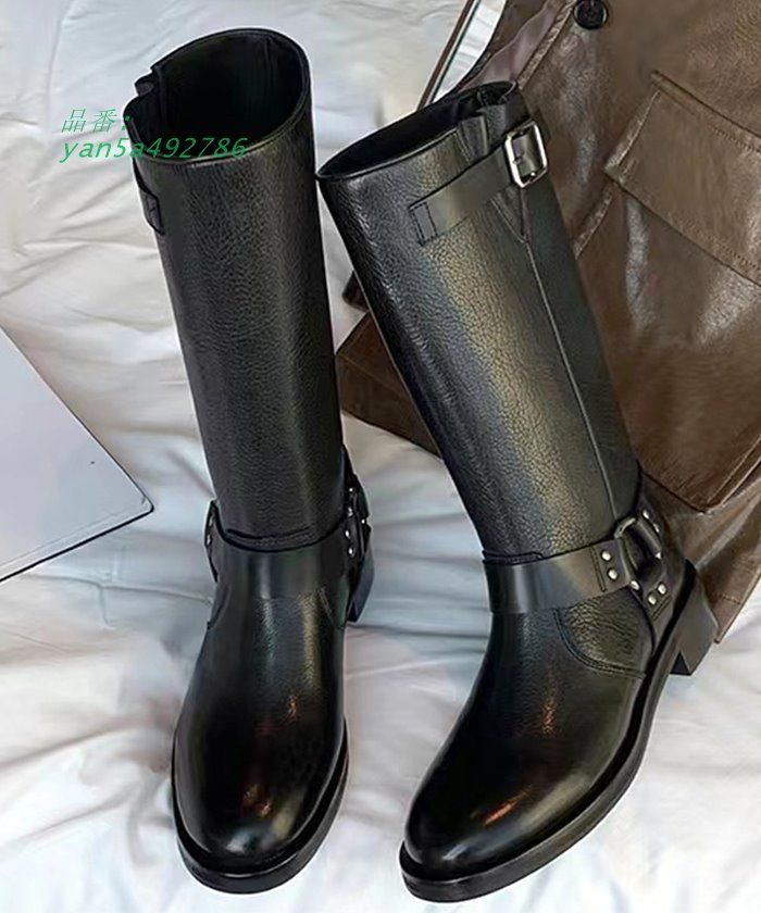 ミドルバイカーブーツ 韓国コーデ