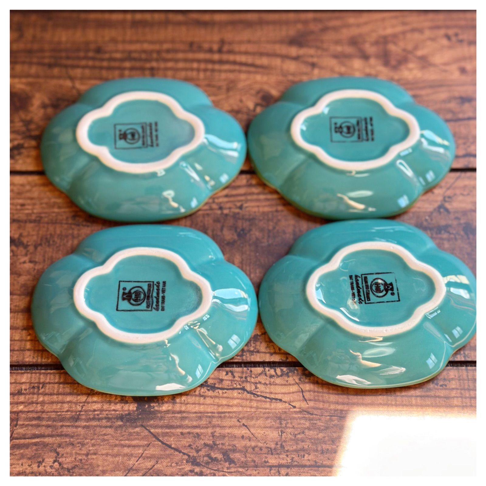 新品 ベトナムのバッチャン焼き 蓮柄 豆皿4枚セット - メルカリ