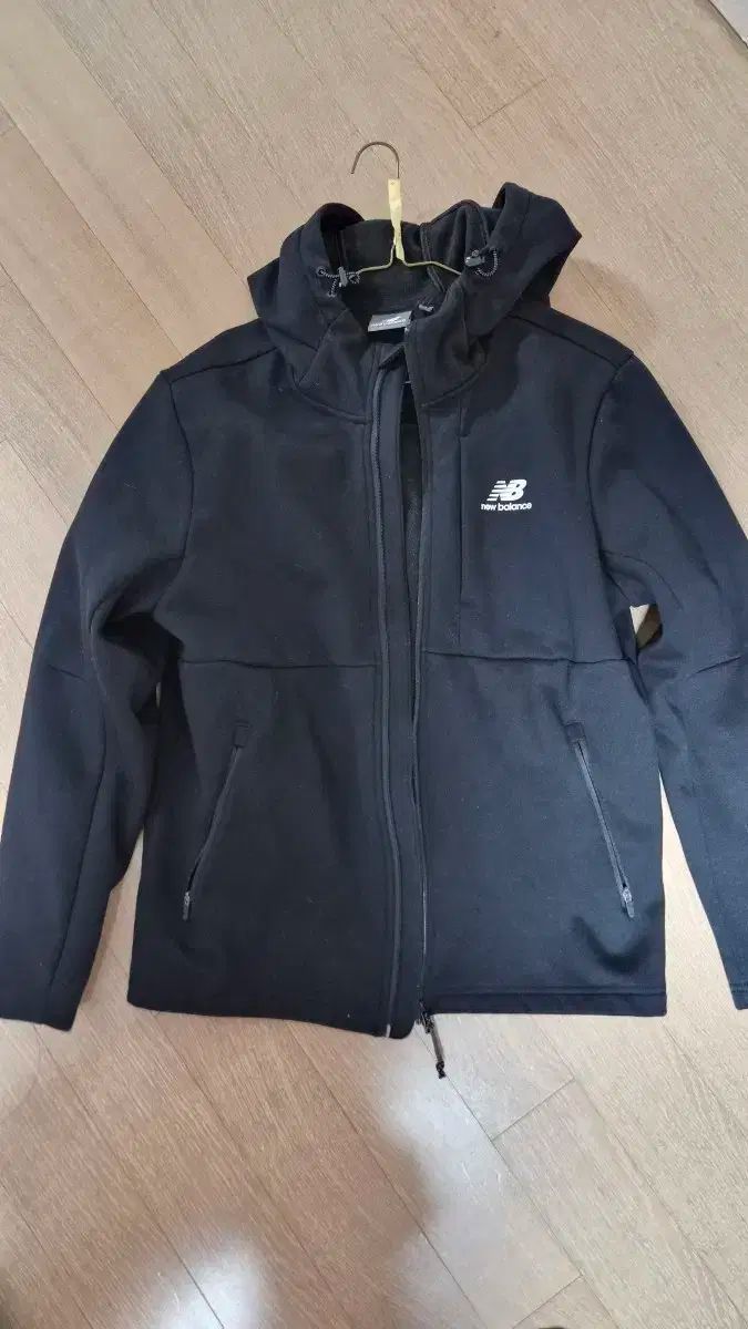 ニューバランス 起毛ジップアップ 95 バラン 画像