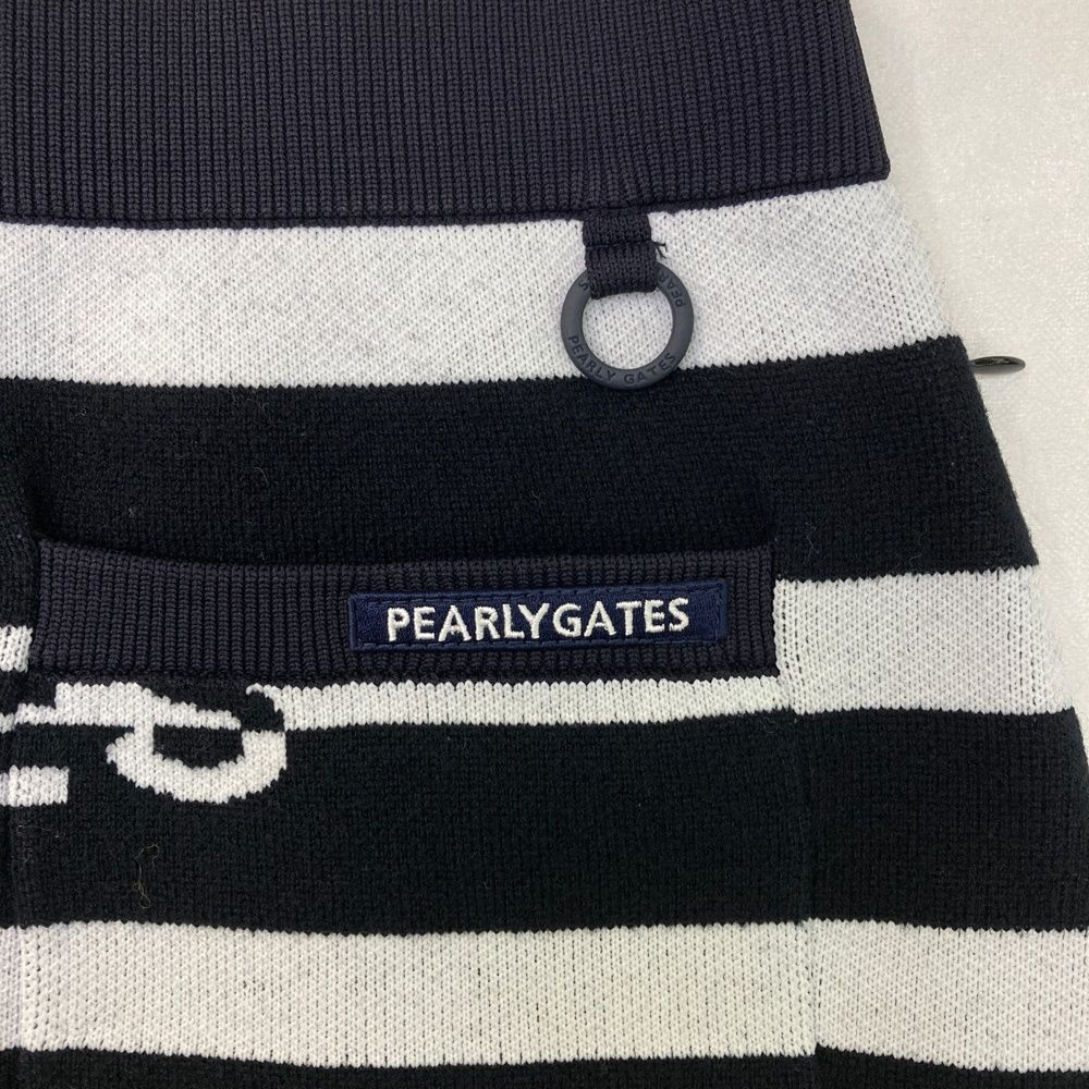 ロゴ ボーダー柄