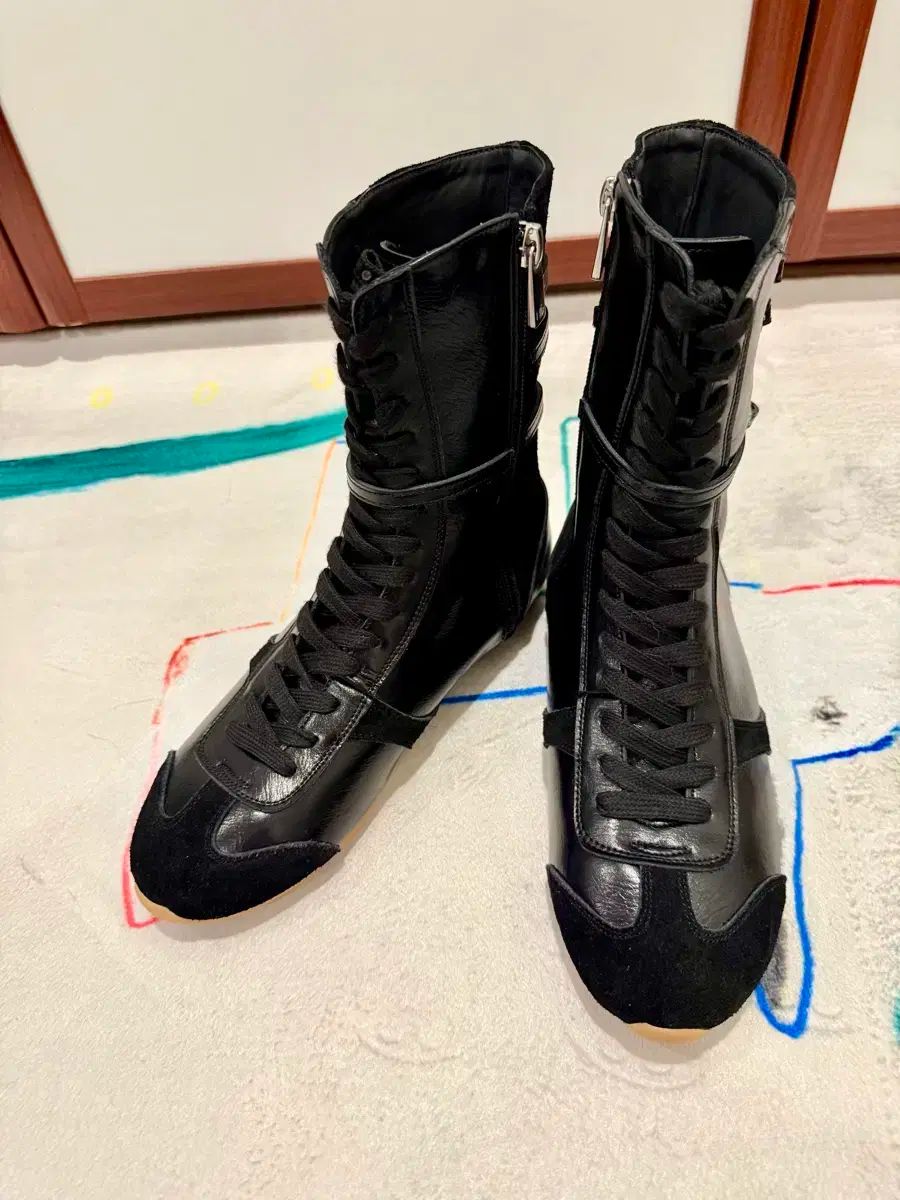 ムードナイト シンディ ボクサー レースアップ スニーカー ブーツ 240 ブラック