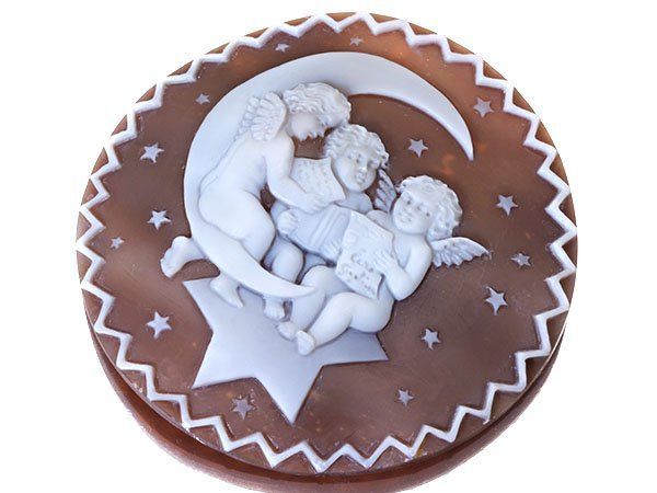 ジュエリー チロ ガリオーネ作 可愛らしい天使の彫刻 シェルカメオルース 55ｍｍ×55ｍｍ w5847o 送料無料