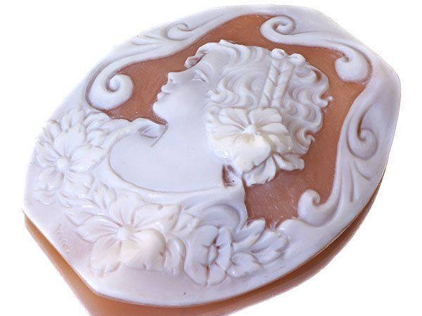 ジュエリー極】作家品サイン有り お洒落な貴婦人と花の彫刻 高級シェル