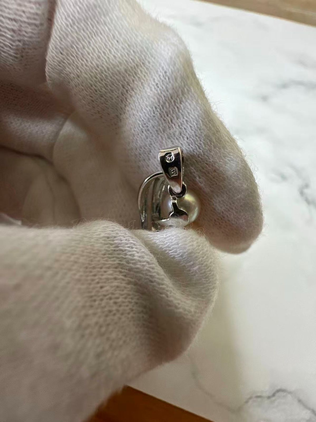 ミキモト 真珠とシルバーの葉モチーフペンダント FORTGASGNV_COM_BR