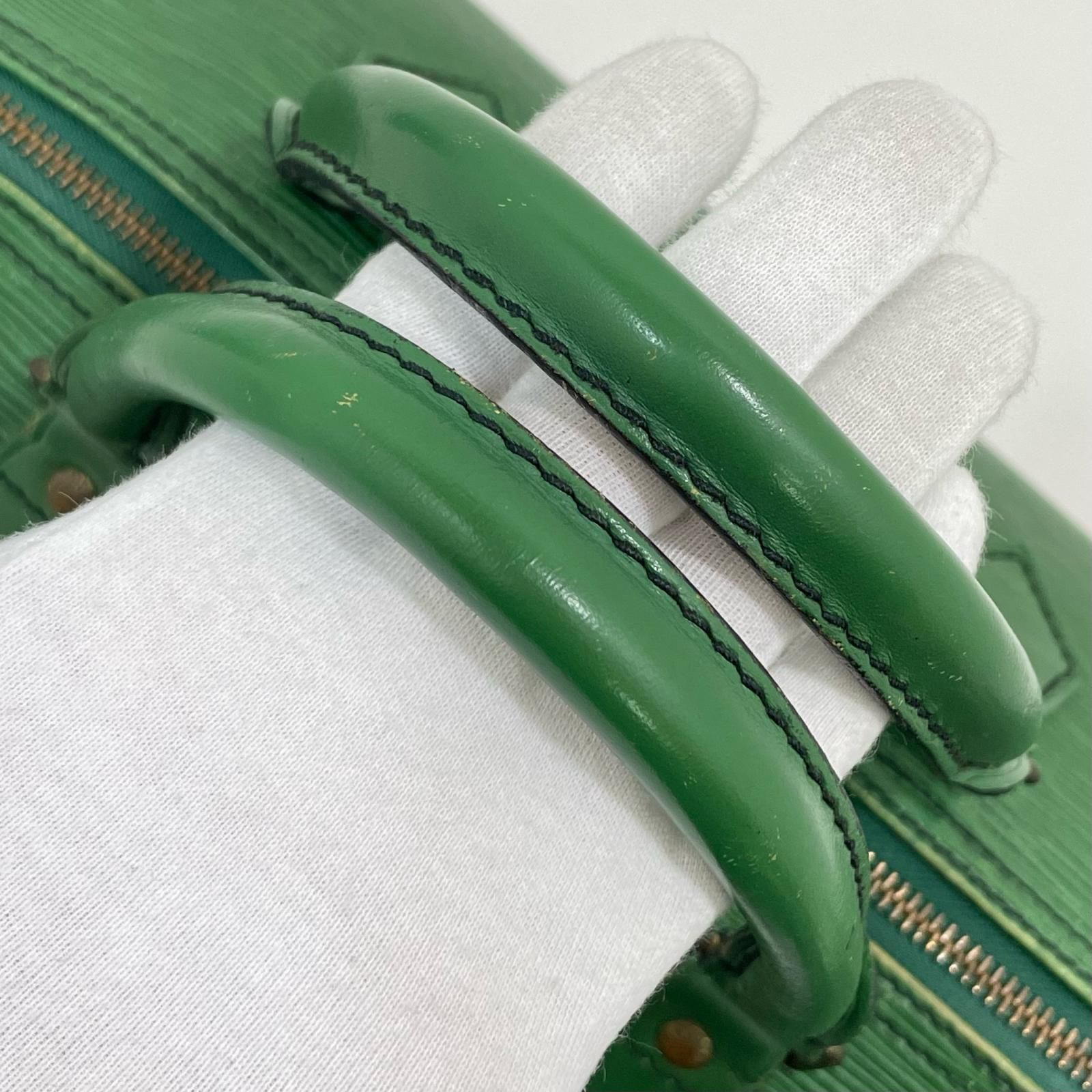 ボストンバッグ