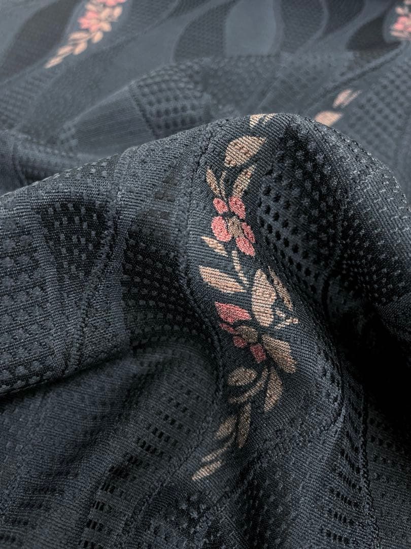 コート地 ふくれ織 紋意匠 立涌文様 正絹 反物 - メルカリ