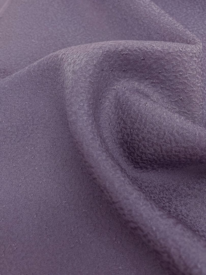 色無地 本草木染 紋意匠 八掛付き 濃鼠色 正絹 反物 - メルカリ