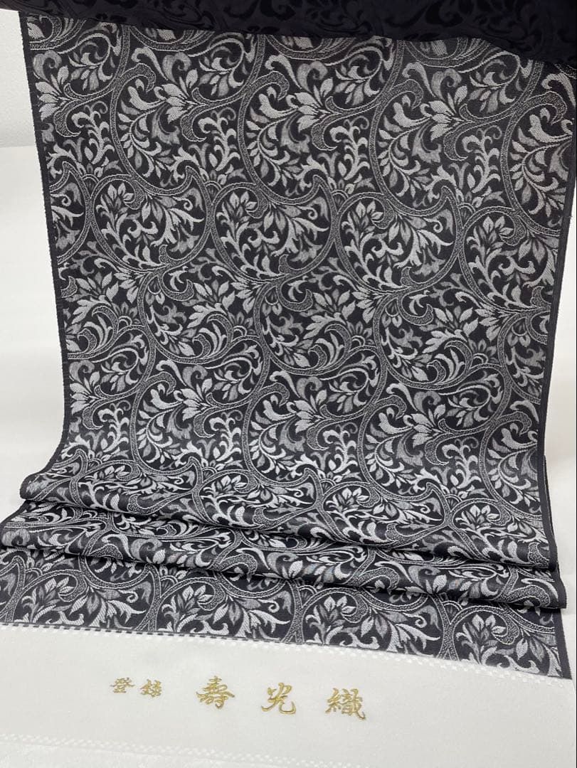 小紋 紋意匠 寿光織 正絹 反物 - メルカリ