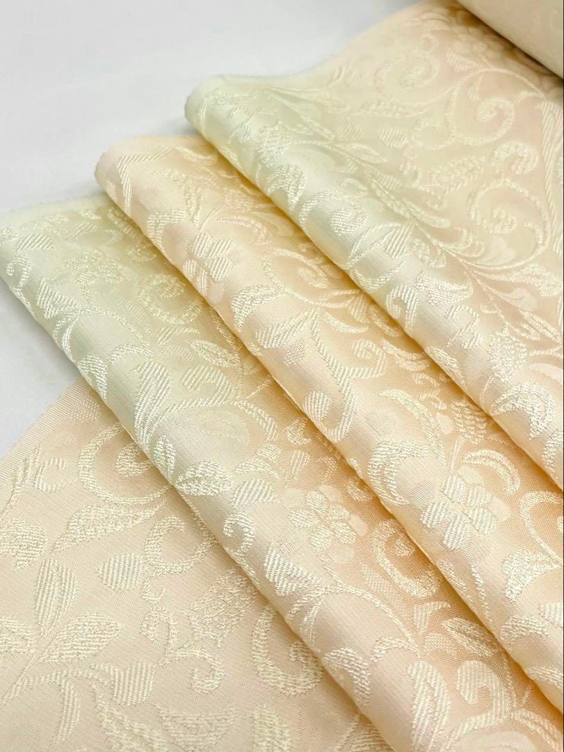 小紋 紋意匠 寿光織 ぼかし 正絹 反物 小紋 紋意匠 寿光織 ぼかし 正絹 反物 - メルカリ