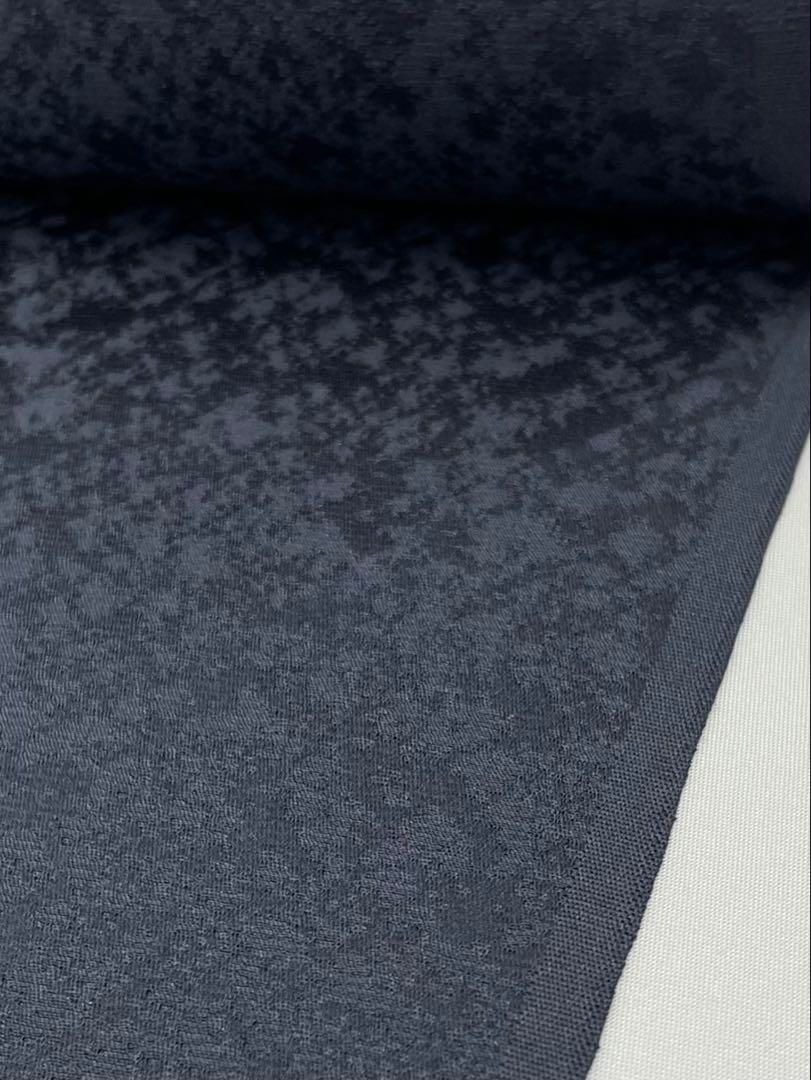 小紋 沙織 京手染 縦ぼかし 紋意匠 黒・グレー系 正絹 反物 小紋 沙織 京手染 縦ぼかし 紋意匠 黒・グレー系 正絹 反物 - メルカリ