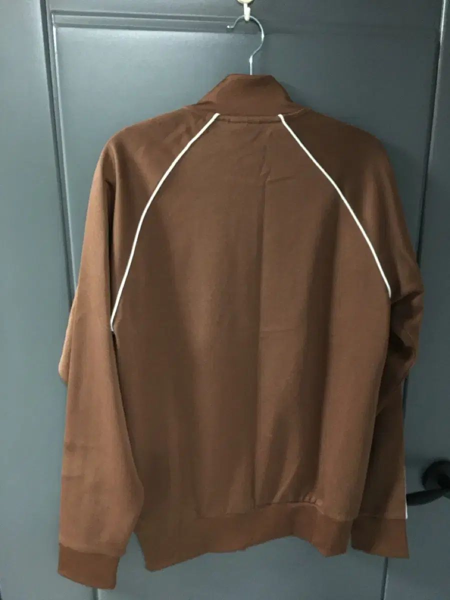 安心の全品国内発送！ 福岡 adidas アディダス ジャージ スポーツブラ ブラウン s-m