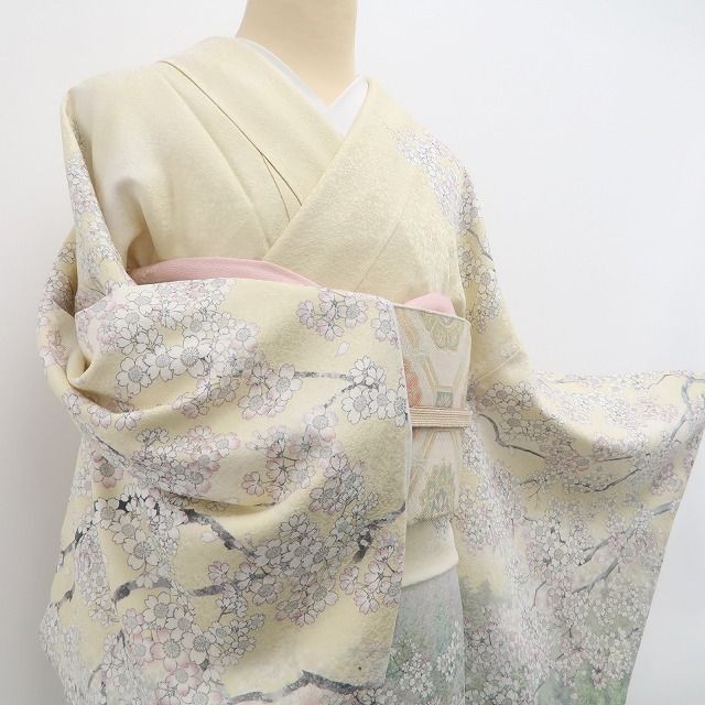 ❁tomihisa❁新品 桜 着物 正絹 仕付け糸付”春を待ち侘びる満開の桜