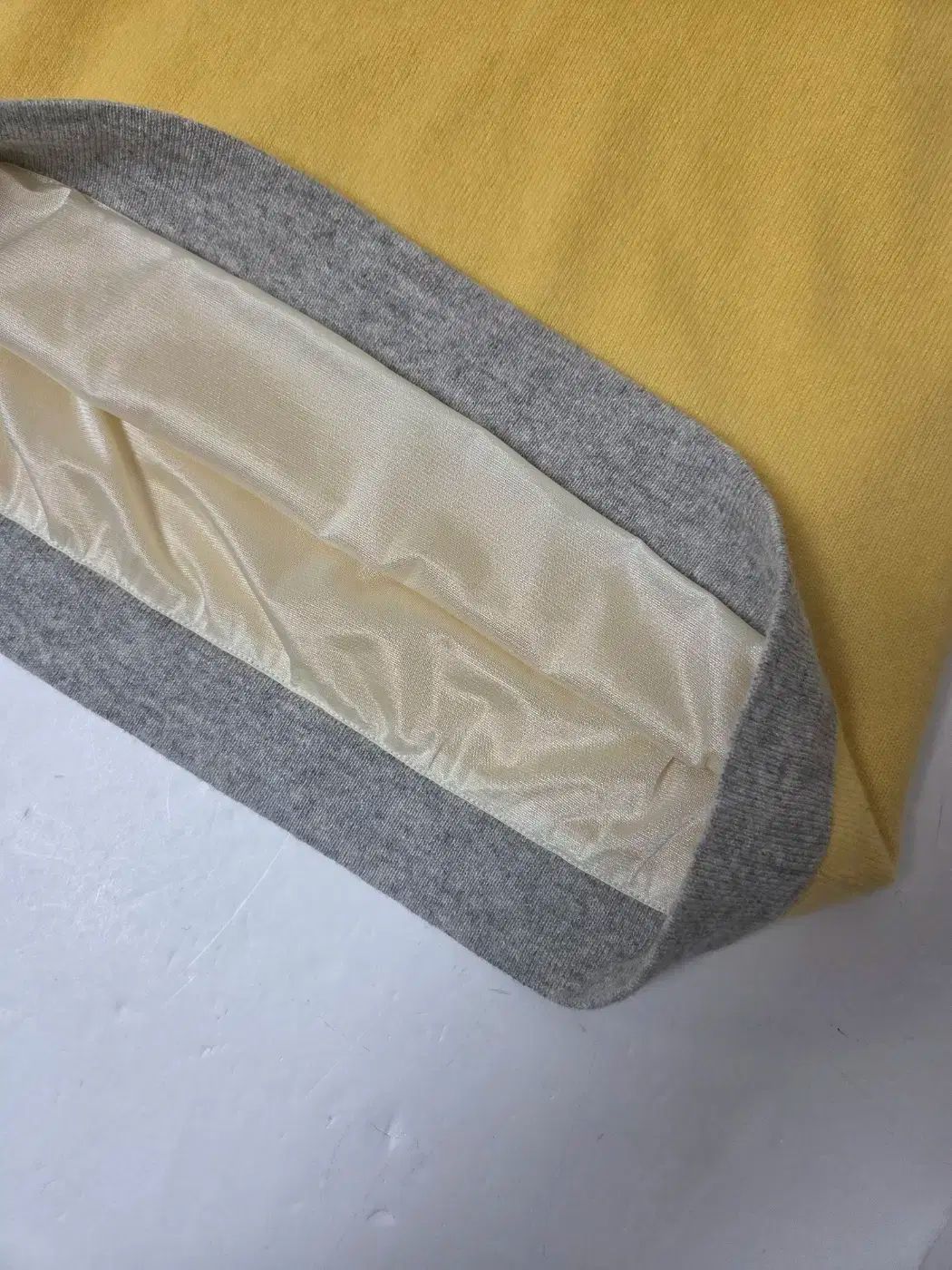 長袖Tシャツ イエロー