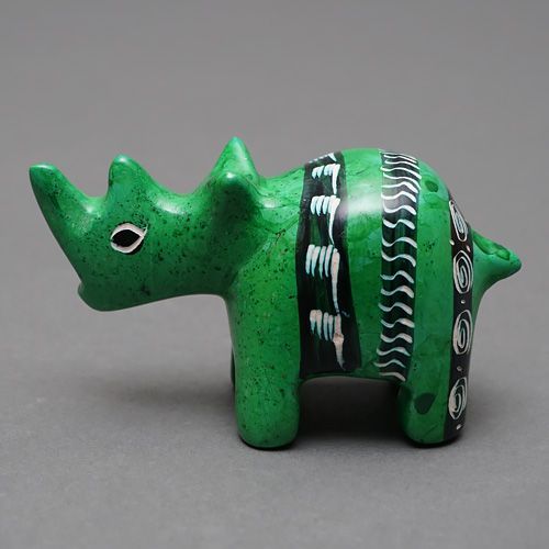 ソープストーン　ヒョウ　置物　石　アフリカ ソープストーン動物 小 | アフリカ雑貨や農作物のお店 - はろの屋