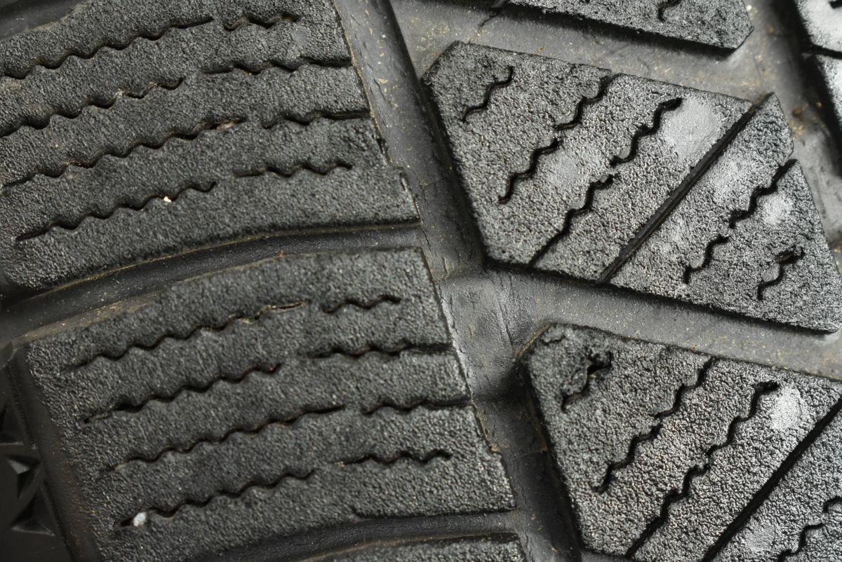 交換用に ジョーカー 17in 6J 40 PCD100 ブリヂストン ブリザック VRX3 195|60R17 ライズ ロッキー レックス ガソリン車 FFCRYSTALESIA_COM