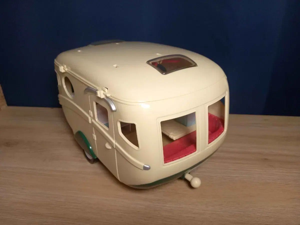 キャンピングカー