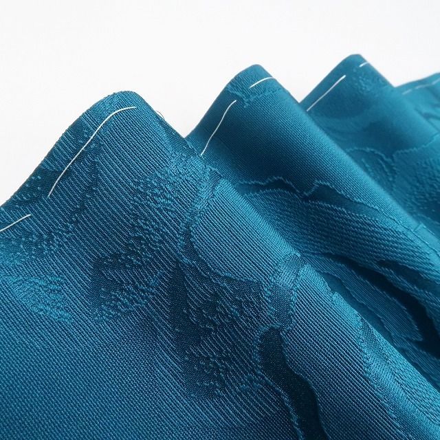 ❁tomihisa❁ BANKAN 薔薇 着物 正絹 人それぞれに未来を開く 心に秘めた永遠の華 仕付け糸付 小紋 色無地 6934