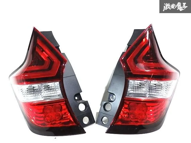 日産　E12ノート　純正流用スモークテールランプ　左右セット期間限定値下げ 日産 E12ノート 純正流用スモークテールランプ 左右セット期間限定