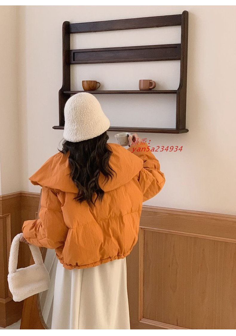 ショートのダウンジャケット レディース