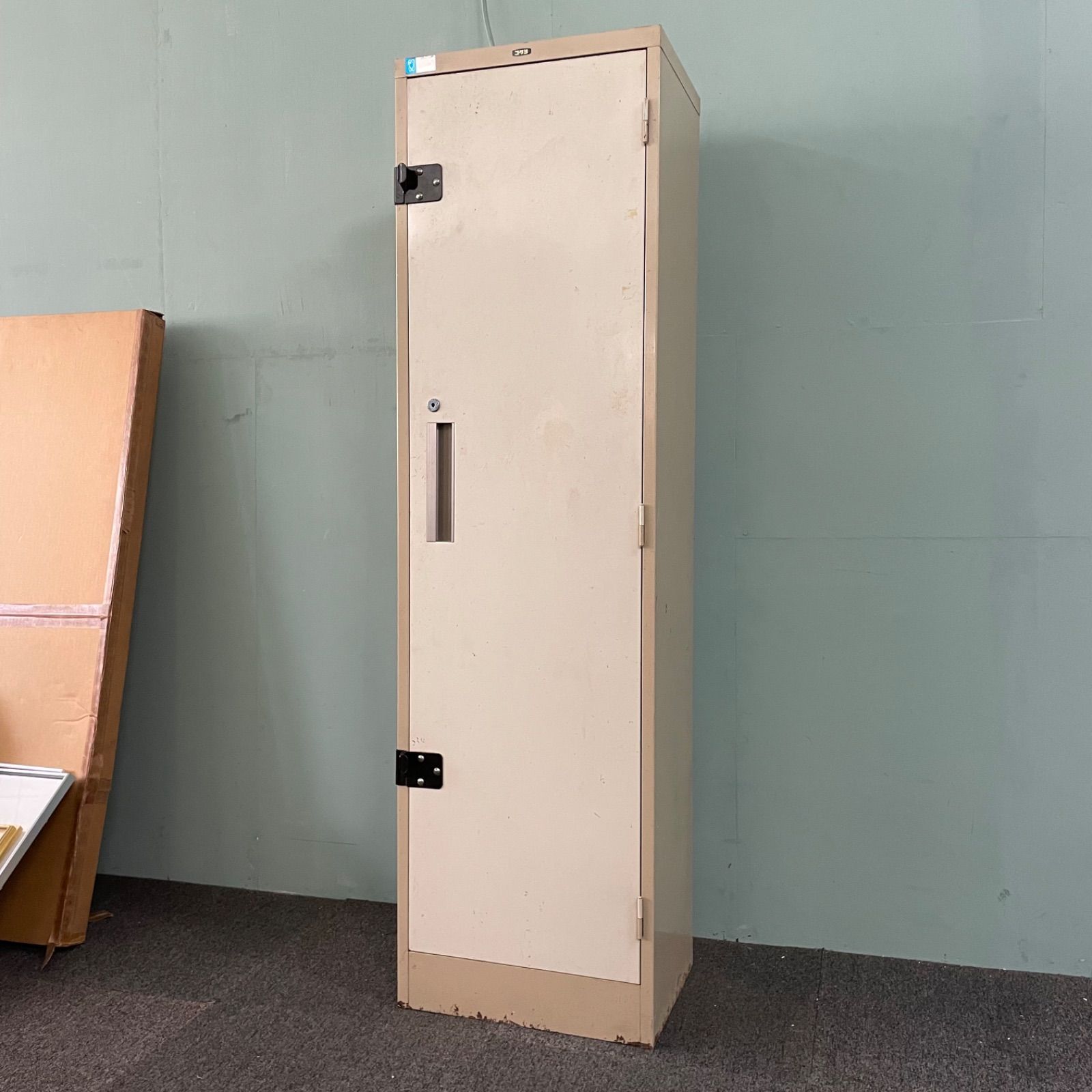 ♭ み KOKUYO ガンロッカー コクヨ 銃保管庫 ロッカー 高さ160cm 幅45cm 奥行き33cm 鍵付き