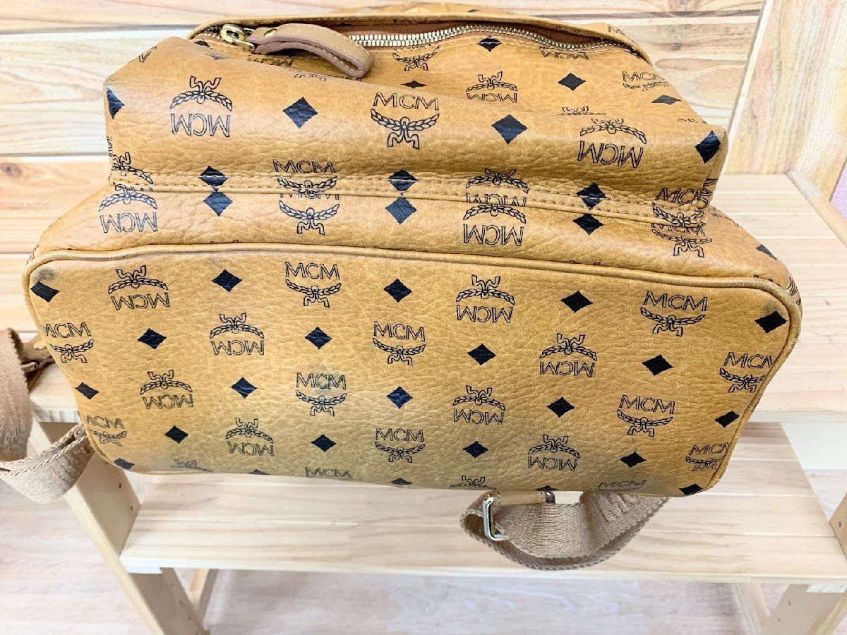 MCM ロゴグラムスタッズ バックパック リュック レザー CML 総柄
