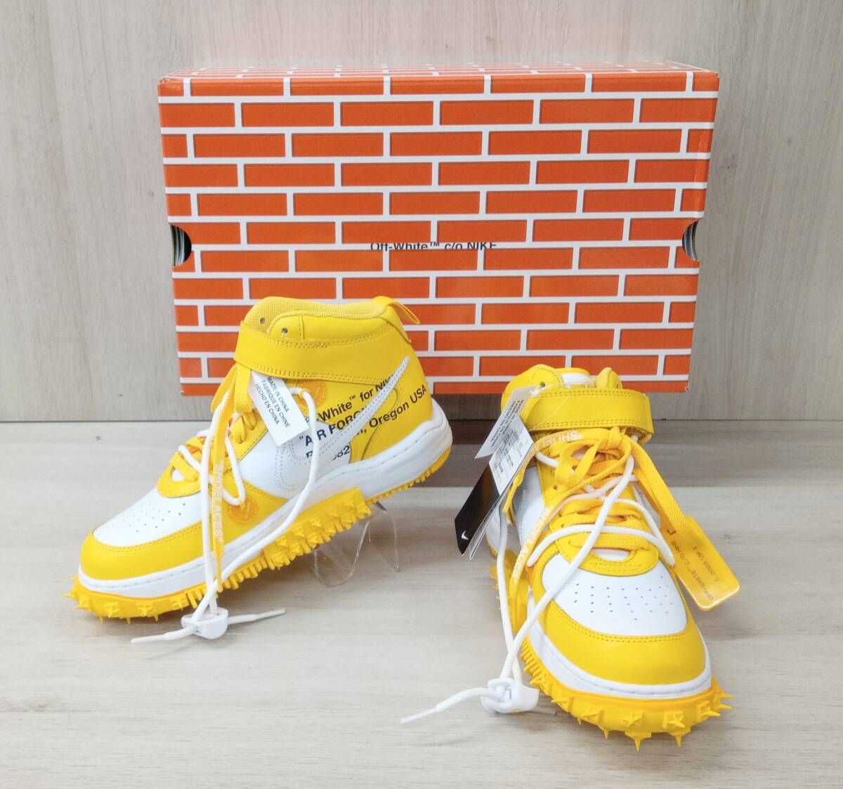 NIKE×OFF-WHITE|ナイキ×オフホワイト|スニーカー|AIR FORCE 1 MID|DR0500-101|イエロー系|26cm