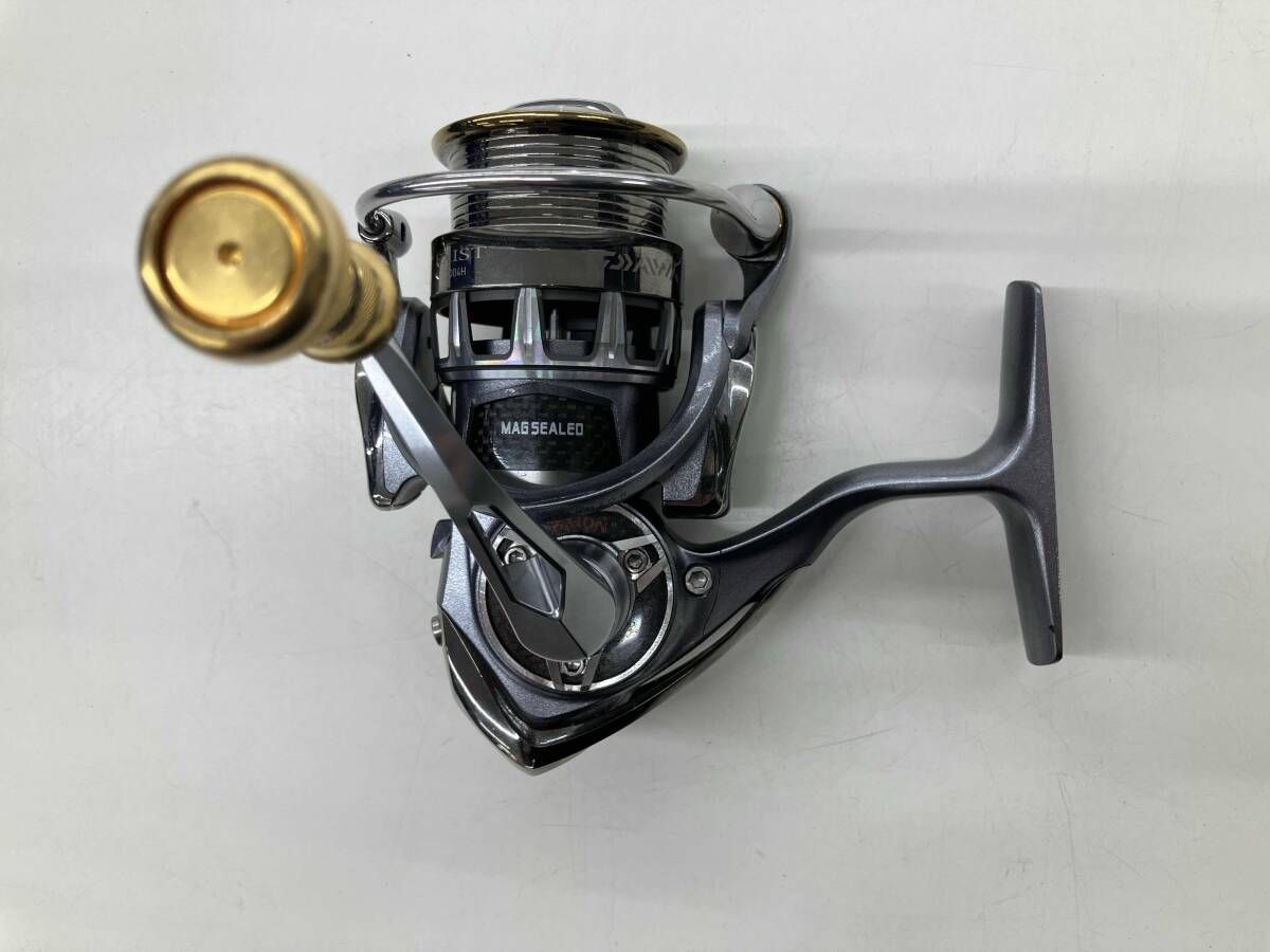 ダイワ 12 EXIST 2004H リール ダイワ スピニングリール [イグジスト]