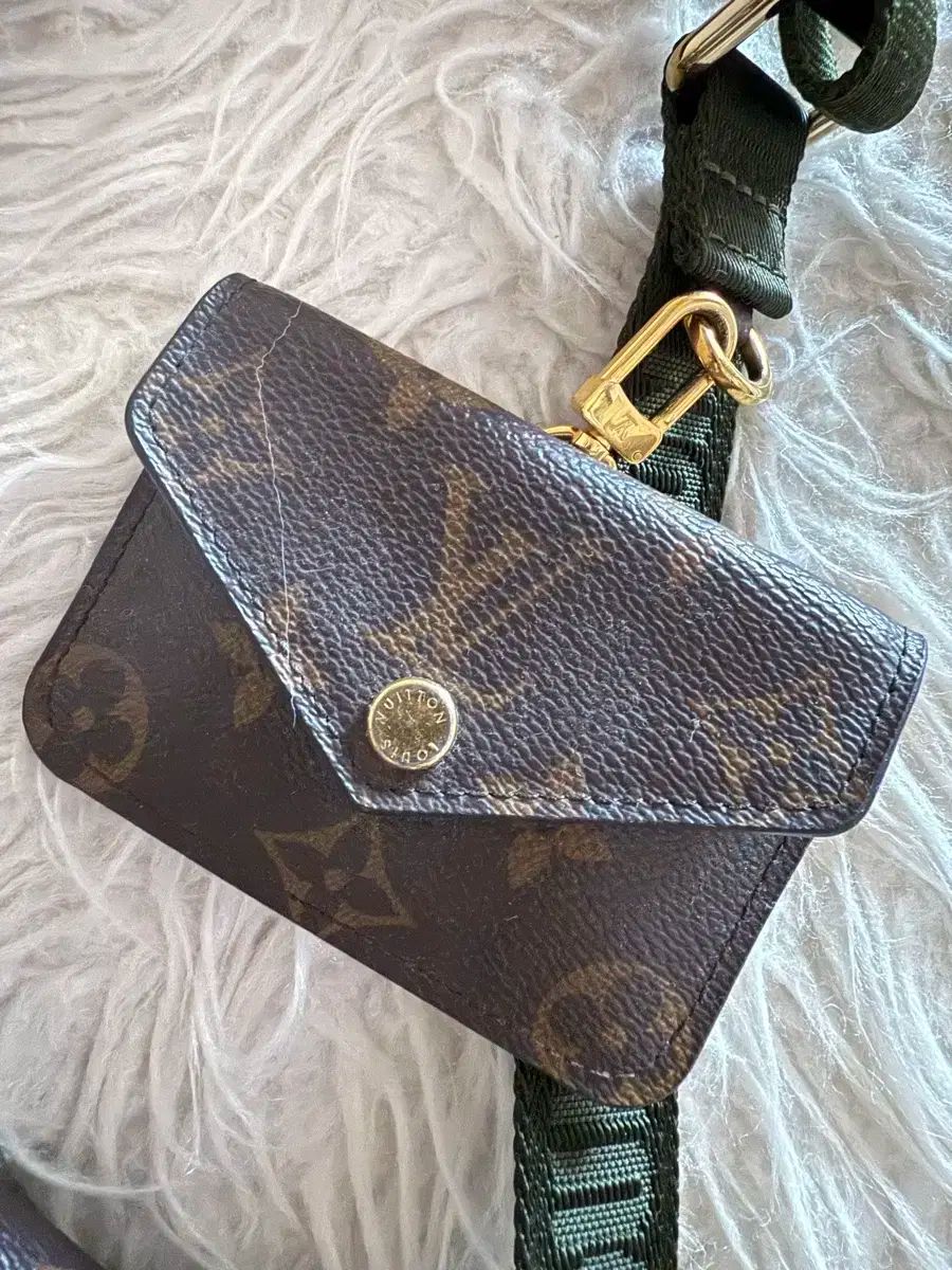 ルイヴィトン 펠リストラップ アンド ゴー