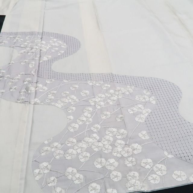 気負わず上品な装い 大島紬訪問着