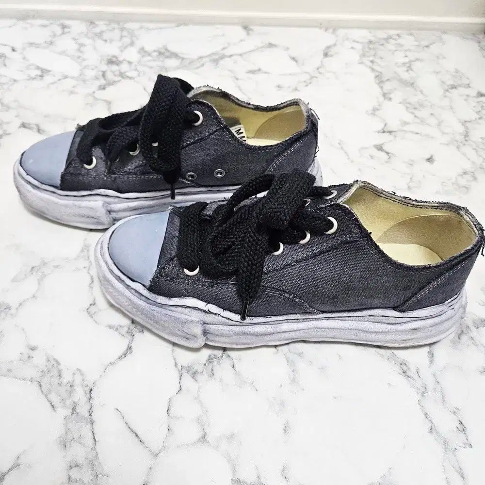 41 メゾンミハラヤスヒロ ピーターソン OG スニーカー オーバダイ