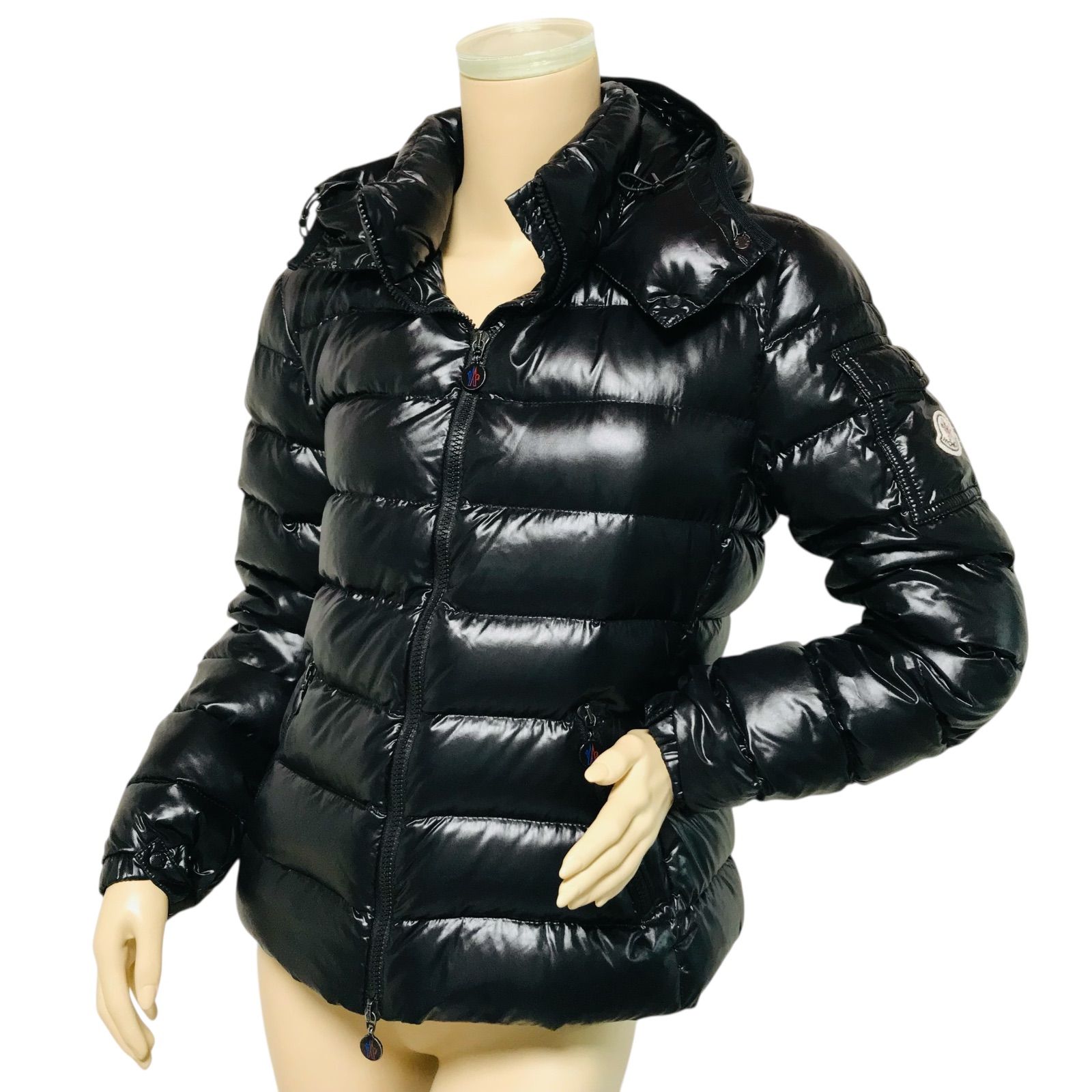 モンクレール BADY ダウンジャケット ブラック 2 ワッペン レディース ブラック Bady ショートダウンジャケット : ショートダウンジャケット