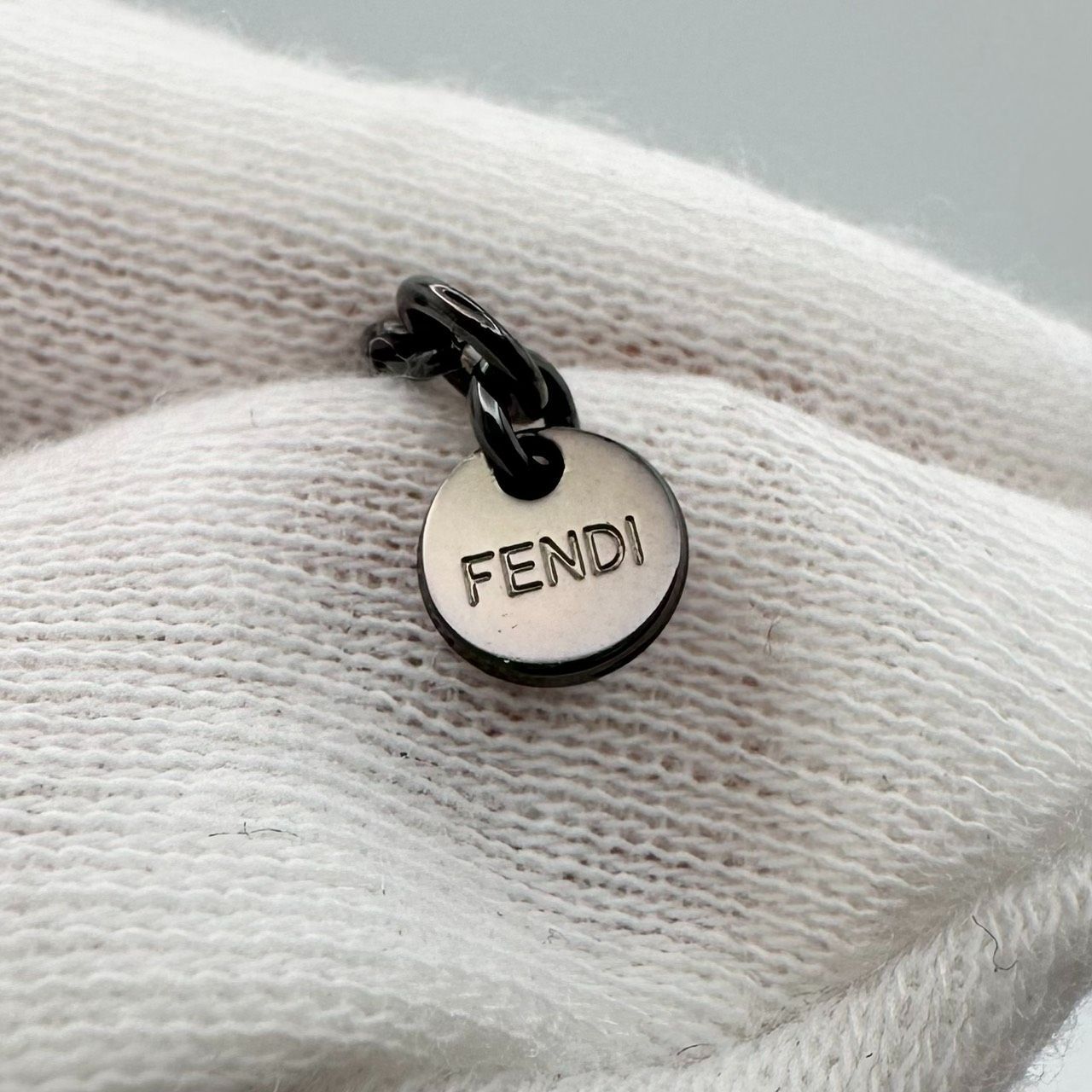 返品OK】美品 FENDI フェンディ Fロゴネックレス メンズ 7AJ726 