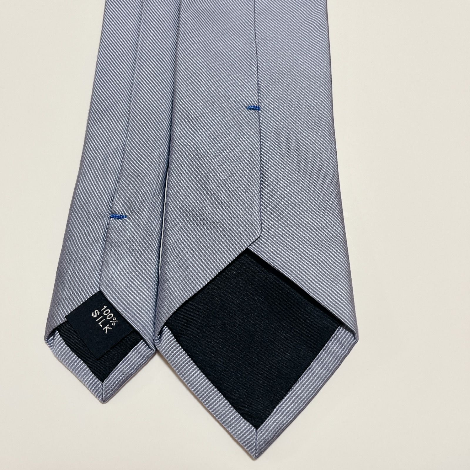 美品 メーカーズシャツ鎌倉 ネクタイ ハイブランド ソリッドタイ 無地 光沢 美品 メーカーズシャツ鎌倉 ネクタイ ハイブランド ソリッドタイ