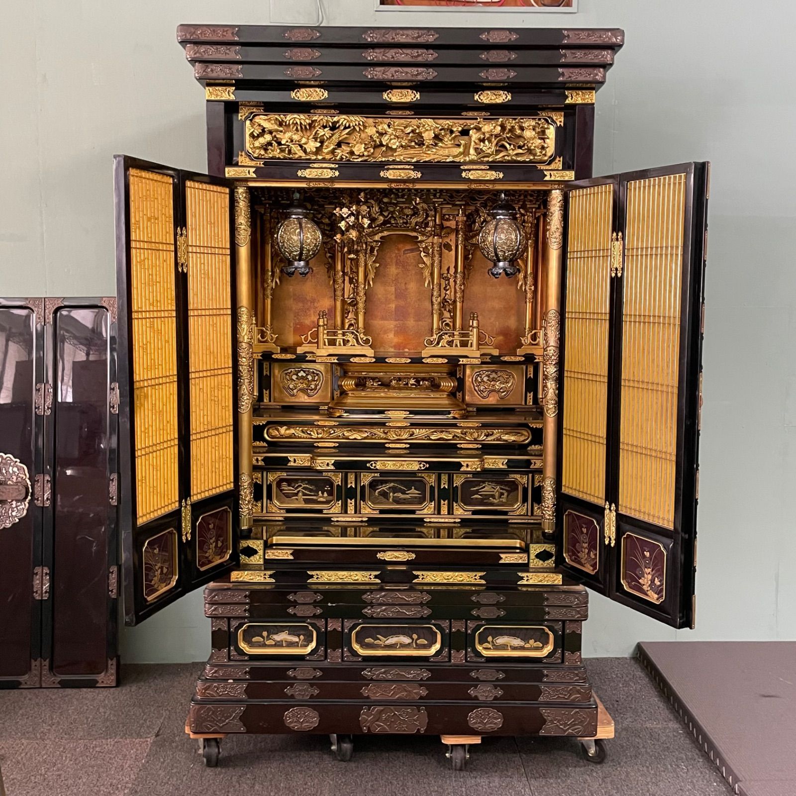 ♭ 金仏壇